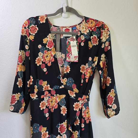 NWT Farm Rio Floral Wrap Dress XS - Picture 3 of 16